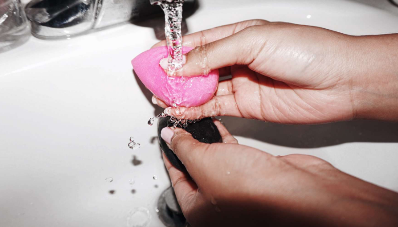 Step-by-Step Guide To Clean Your Makeup Sponges