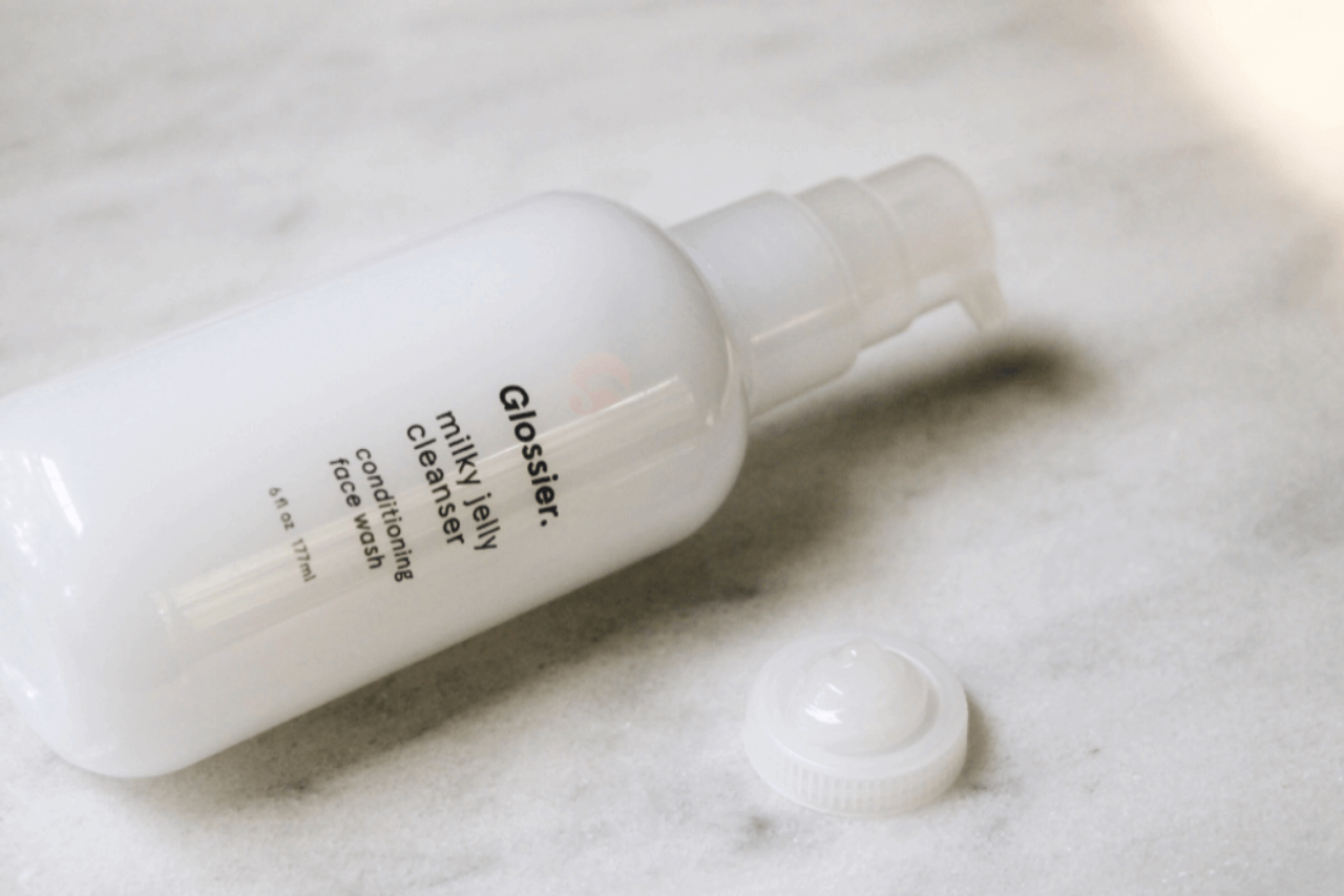 Why Everyone Swears By Glossier's Jelly Cleanser