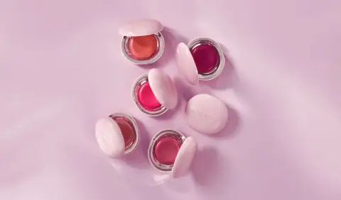 The 9 Best Cream Blushes for That No-Makeup Makeup Glow