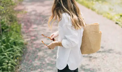 Perfect Linen Pieces That Make Summer Dressing Feel Effortless 