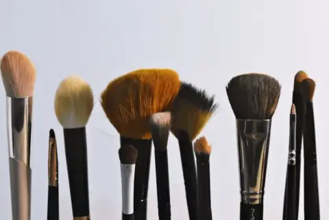 The Best Makeup Brushes Everyone Should Buy